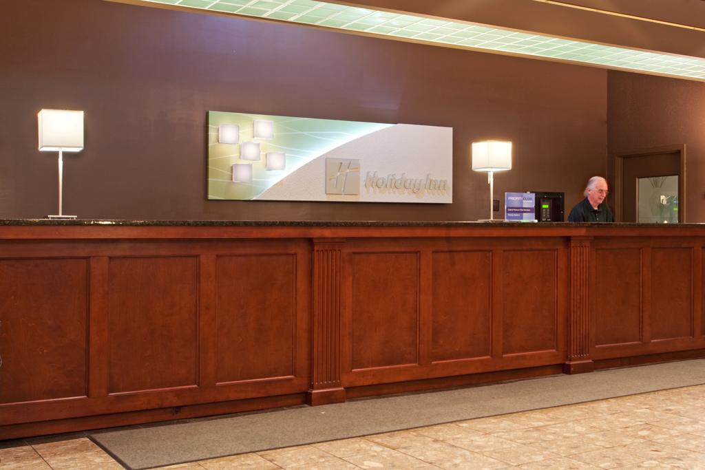 Hotel Salisbury & Conference Center Інтер'єр фото